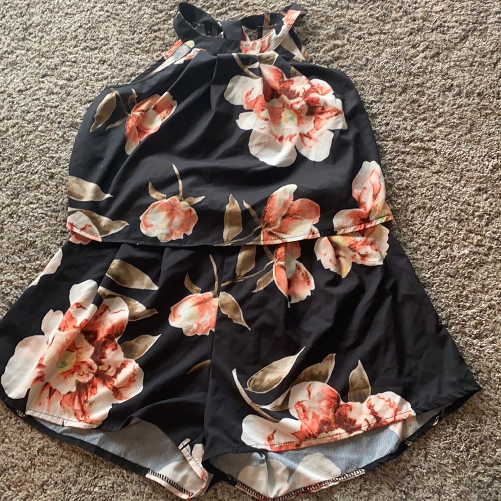 2 piece set of shorts and halter cropped